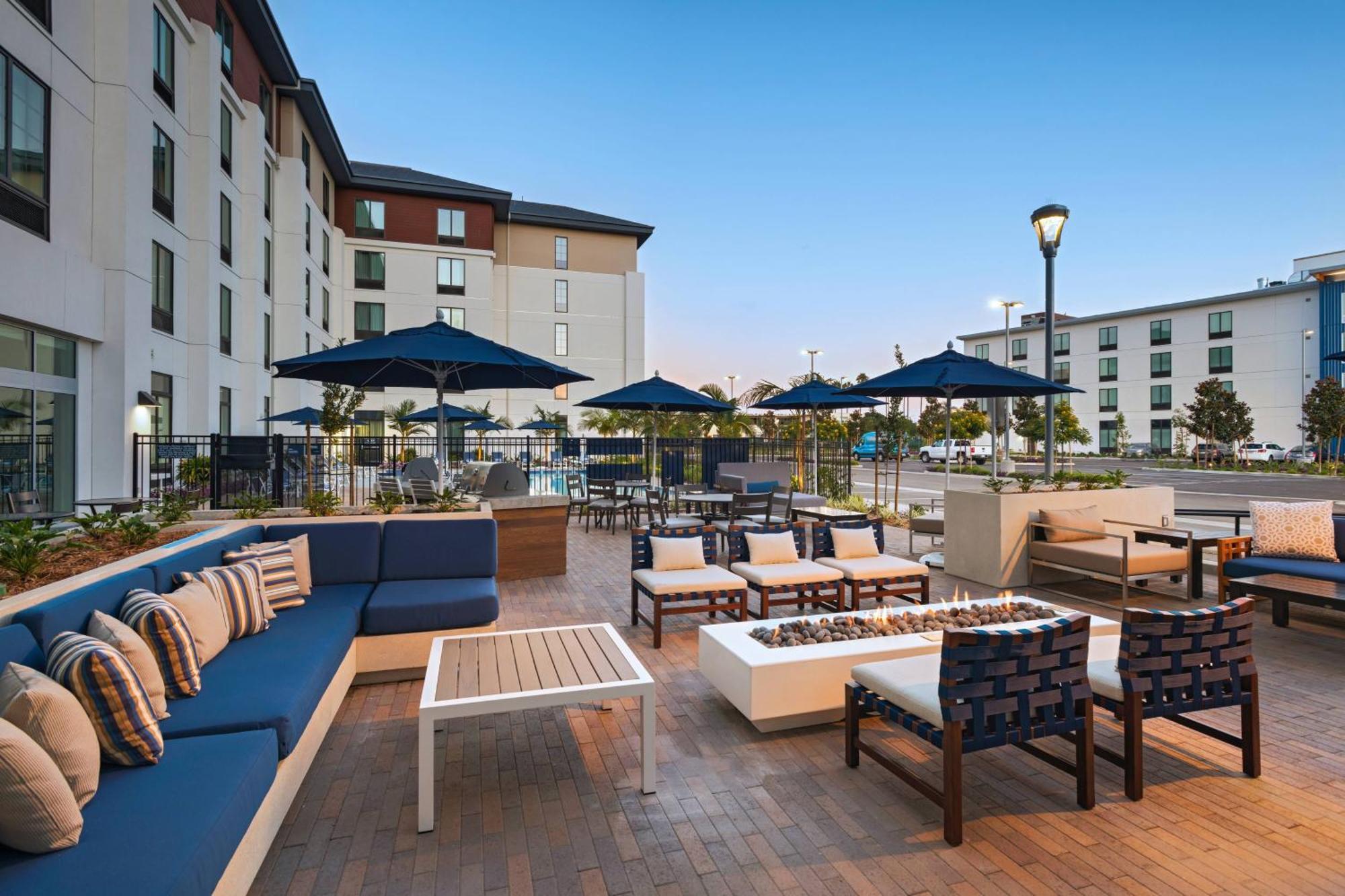 Towneplace Suites By Marriott San Diego Airport/Liberty Station Экстерьер фото