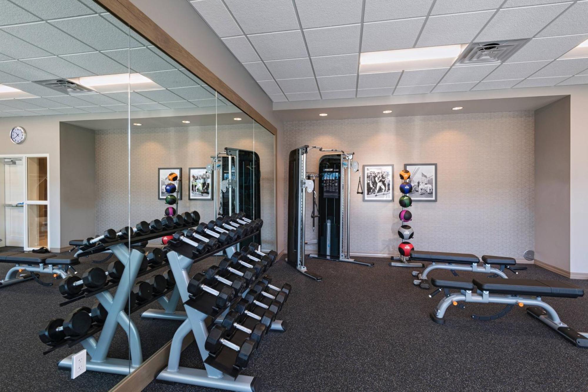 Towneplace Suites By Marriott San Diego Airport/Liberty Station Экстерьер фото