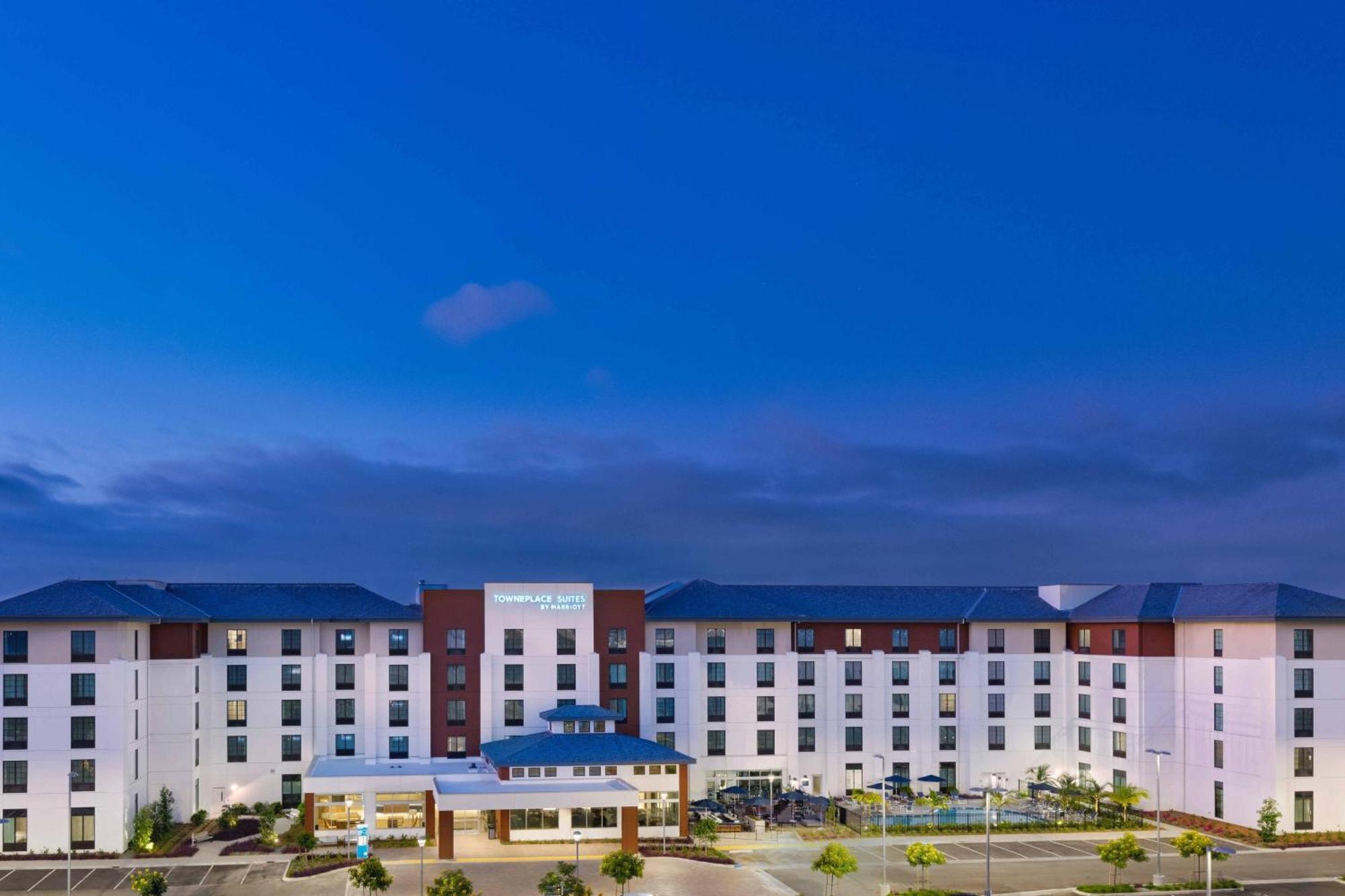 Towneplace Suites By Marriott San Diego Airport/Liberty Station Экстерьер фото