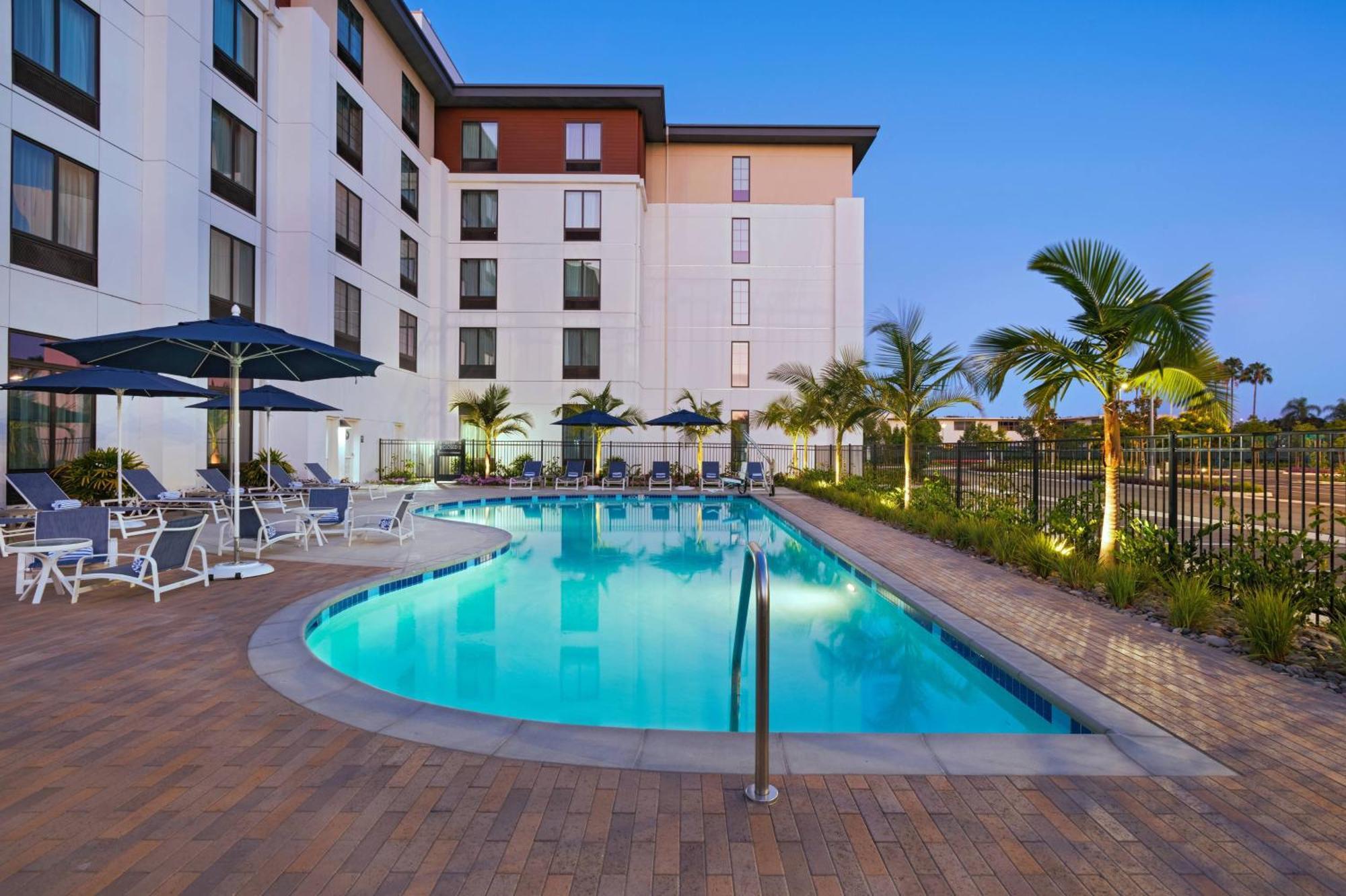 Towneplace Suites By Marriott San Diego Airport/Liberty Station Экстерьер фото