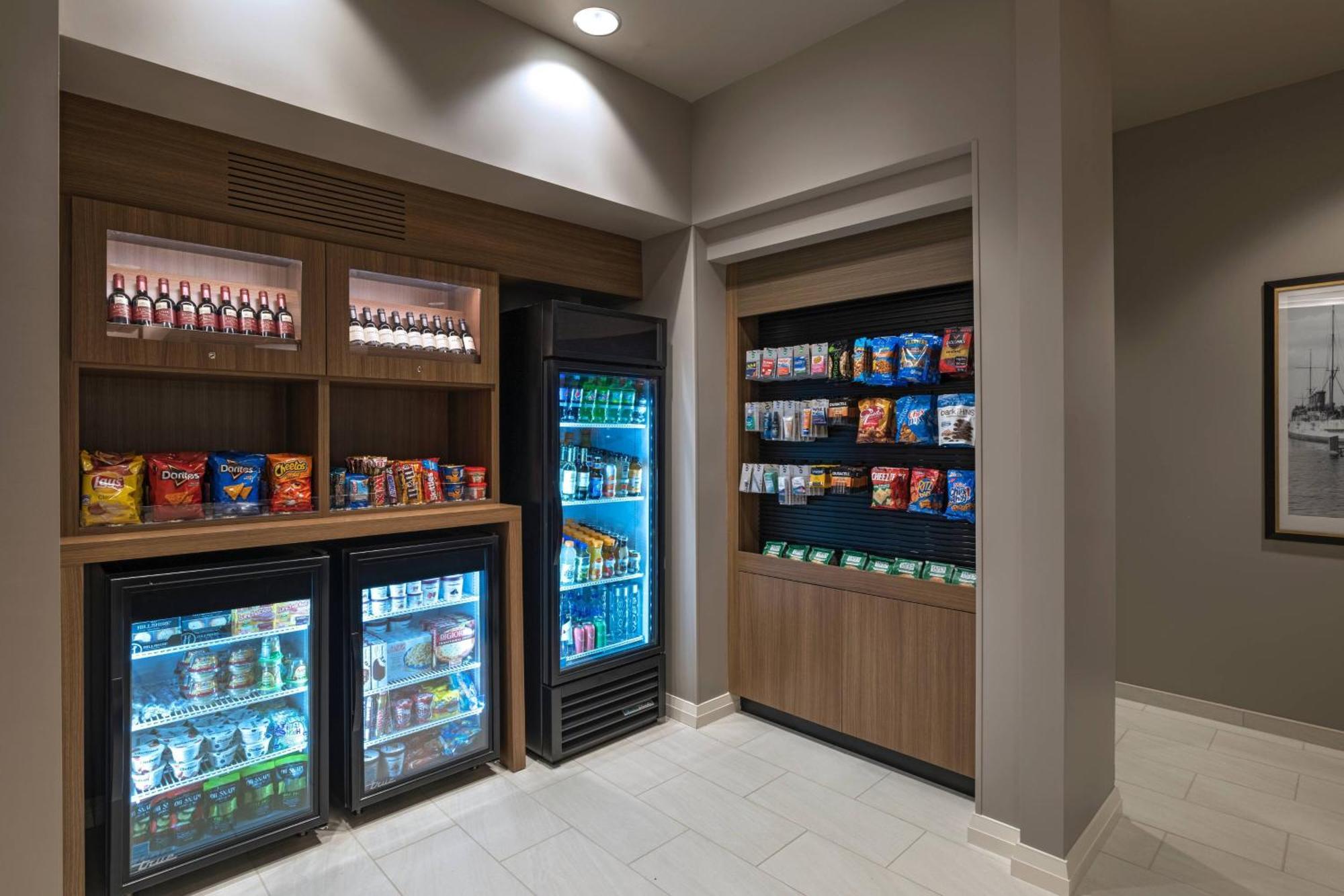 Towneplace Suites By Marriott San Diego Airport/Liberty Station Экстерьер фото