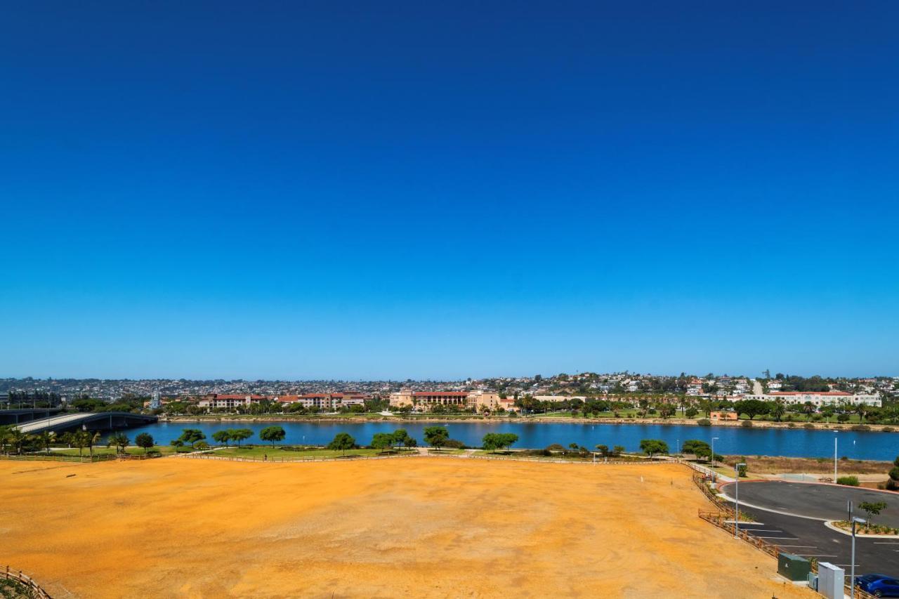 Towneplace Suites By Marriott San Diego Airport/Liberty Station Экстерьер фото
